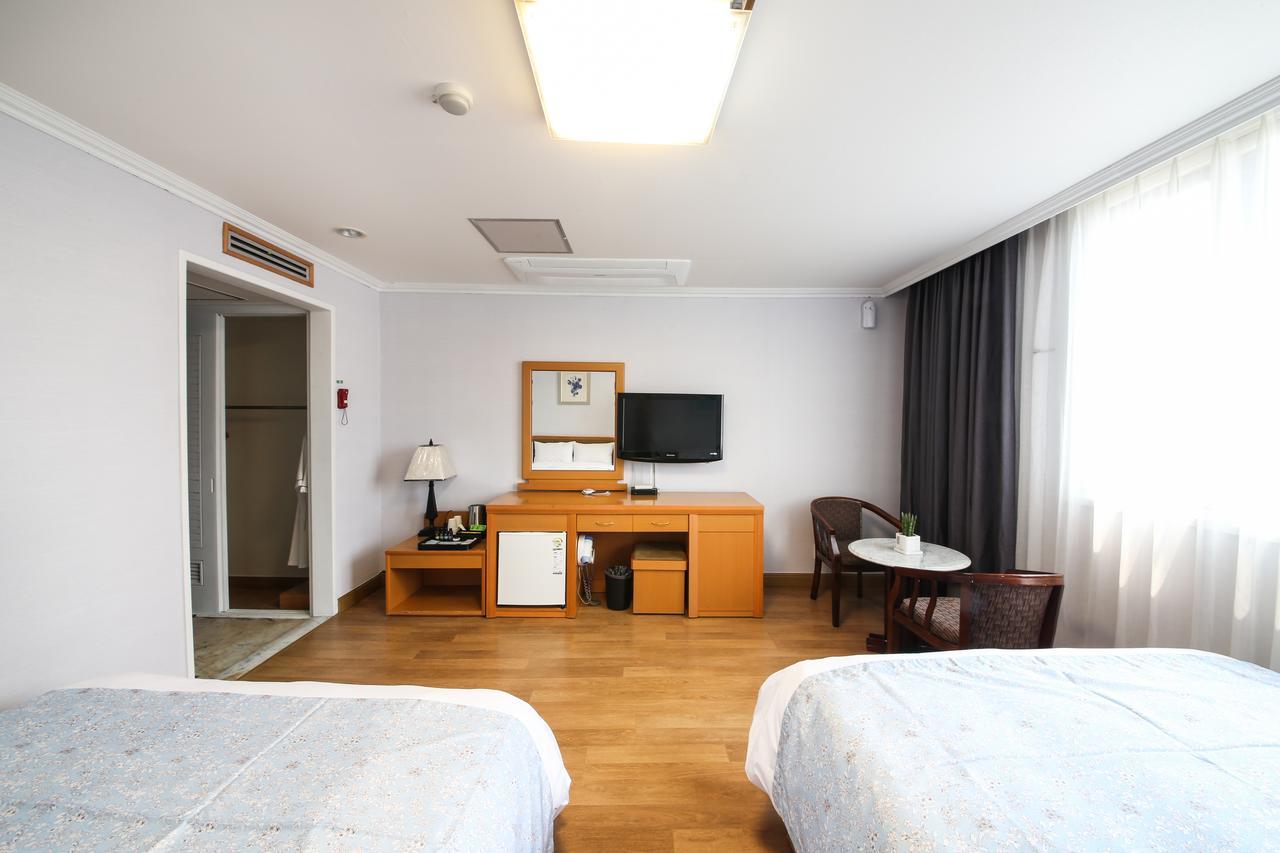 Gwangalli Utopia Tourist Hotel Ciudad Metropolitana de Ciudad Metropolitana de Busan Exterior foto